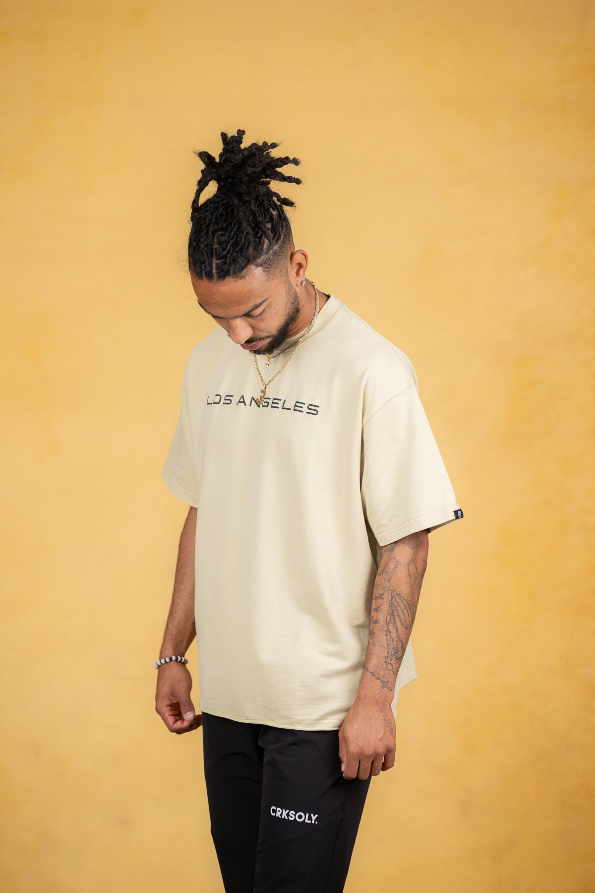 CVYLA Men Gray Apricot Tee, product photo 3