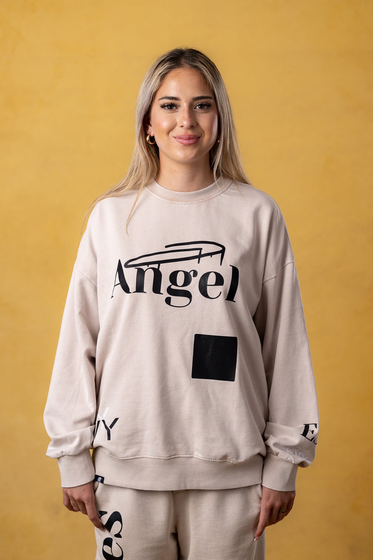 CVYLA Women LOS-Angel-ES Crewneck, product photo 1