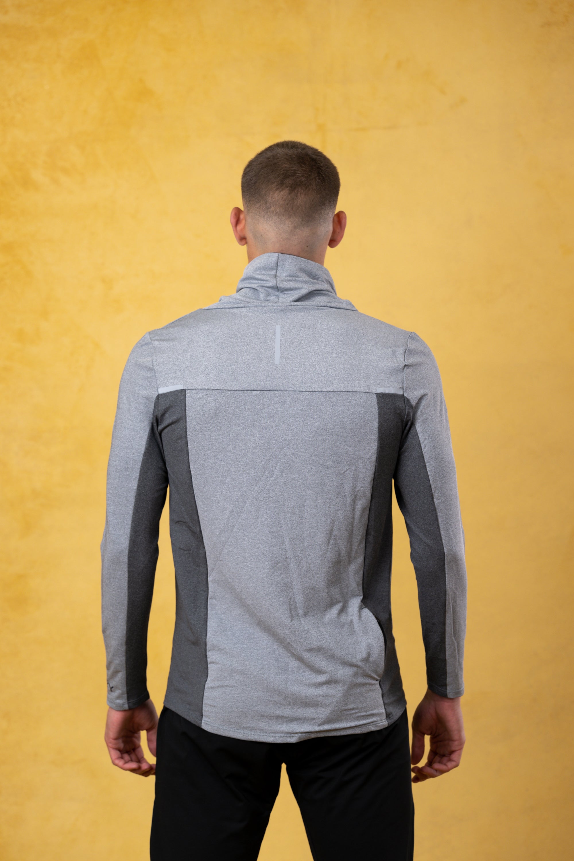 CRKSOLY. Men Blurred Logo Pullover, product photo 6