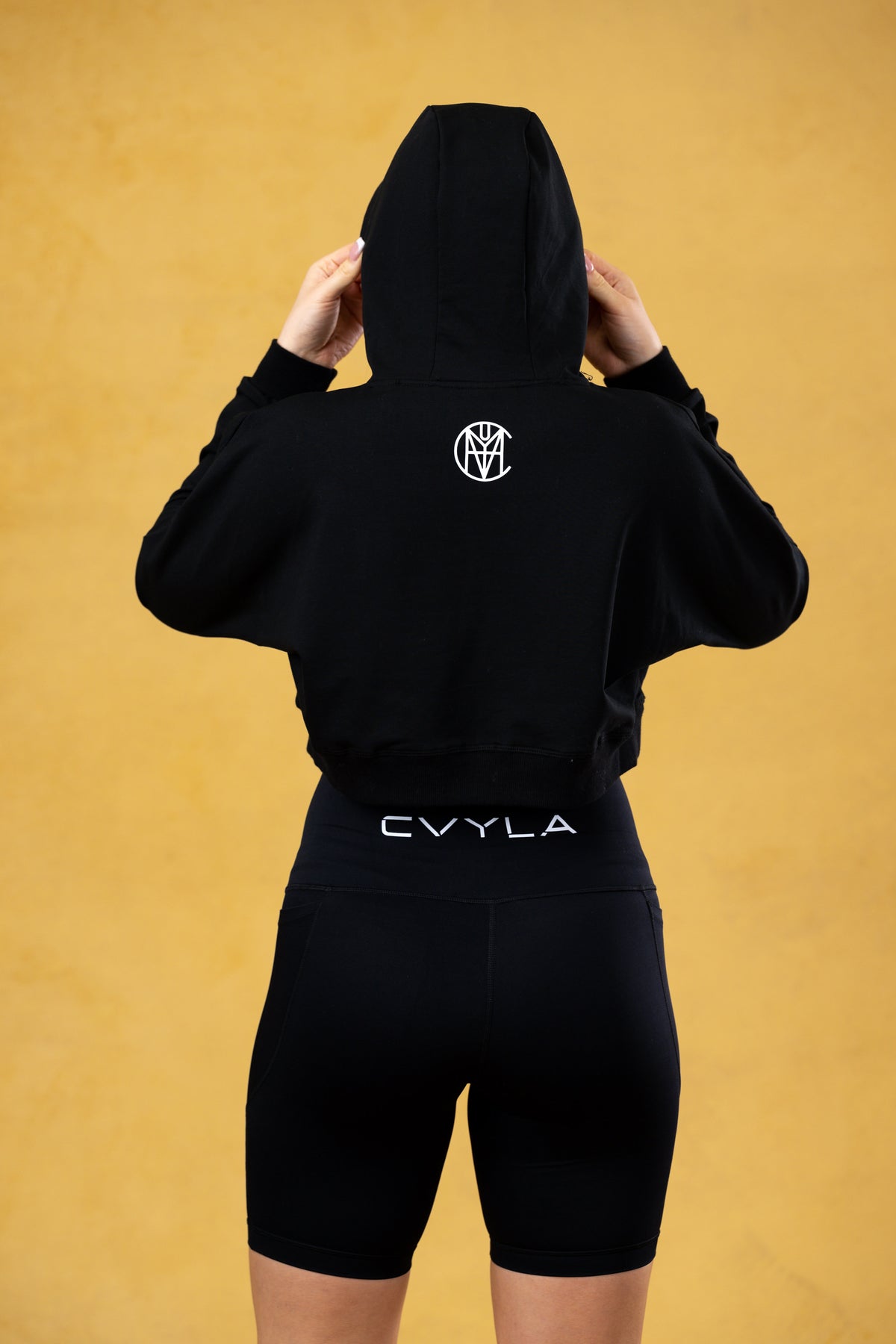 CVYLA Women Black Drop Shoulder Crop Pullover, product photo 7
