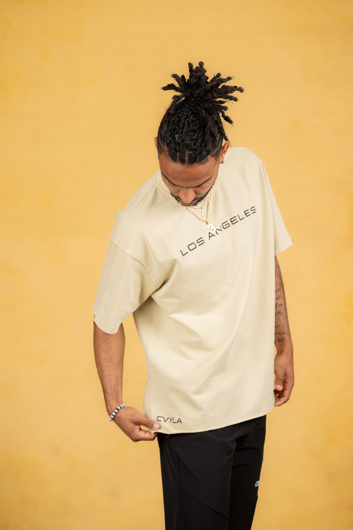CVYLA Men Gray Apricot Tee, product photo 7