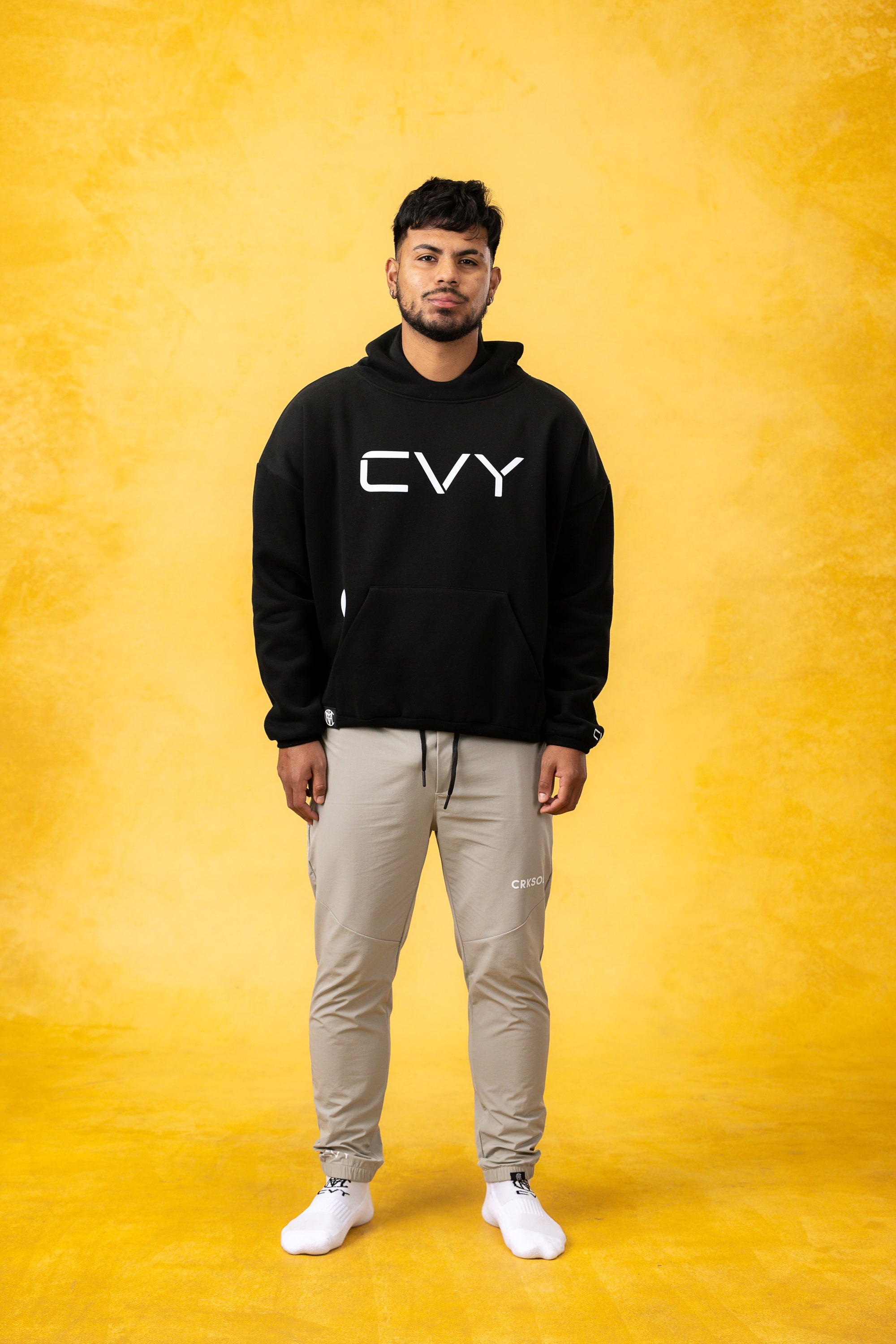 Sudadera con capucha negra borrosa para hombre de CVYLA