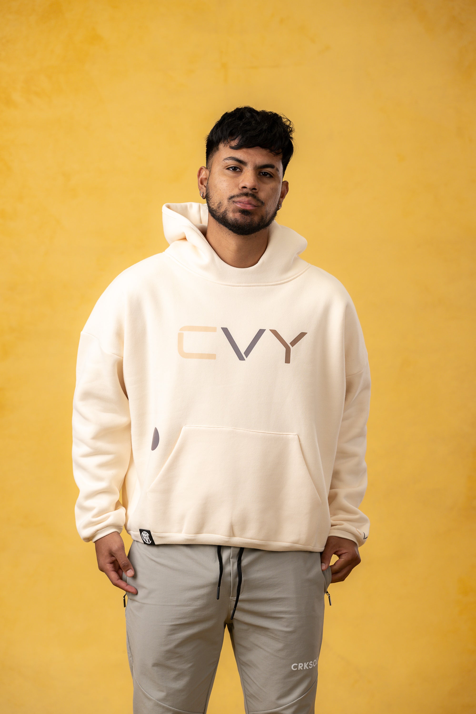 Sudadera con capucha negra borrosa para hombre de CVYLA
