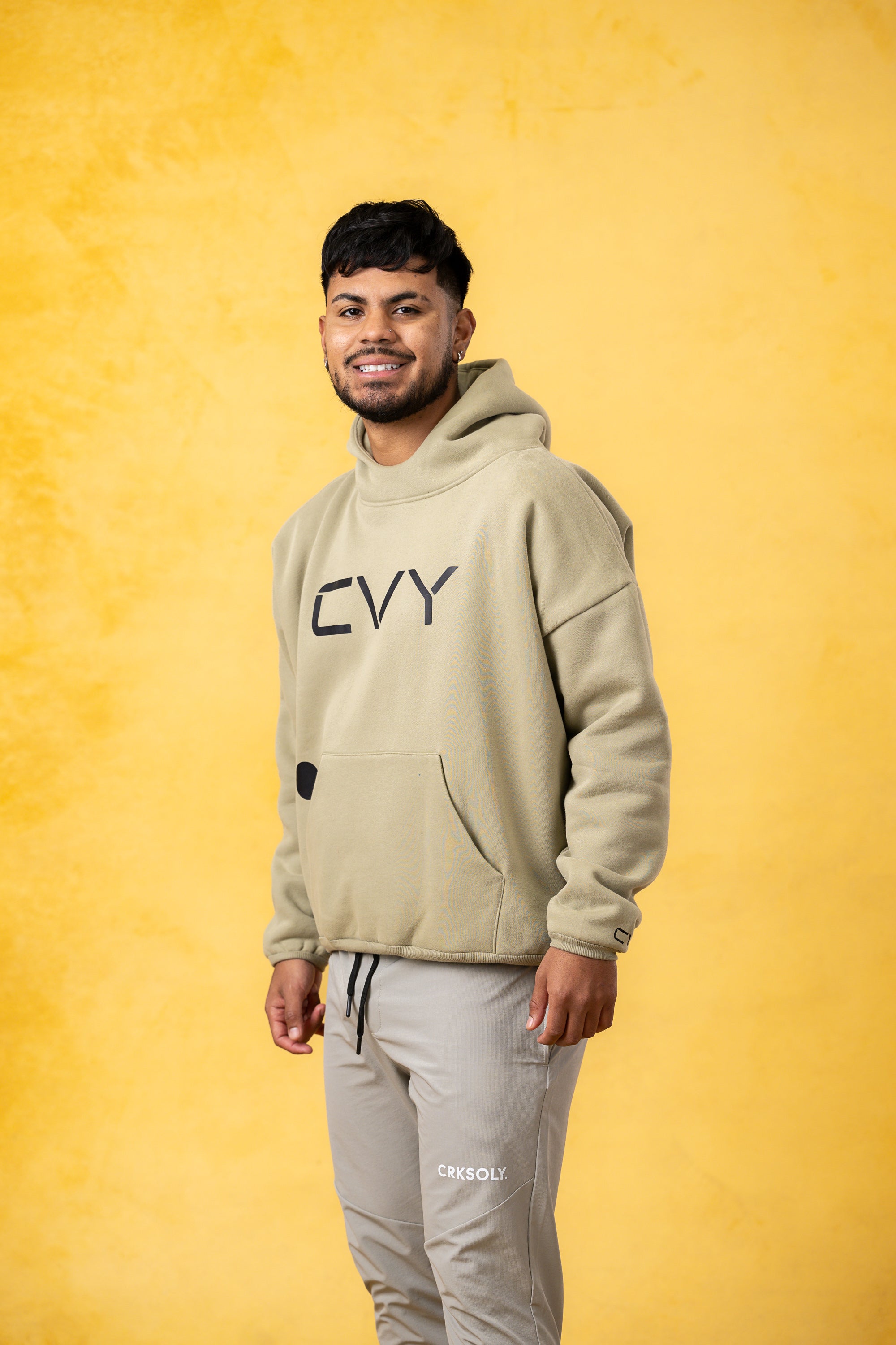 Sudadera con capucha negra borrosa para hombre de CVYLA
