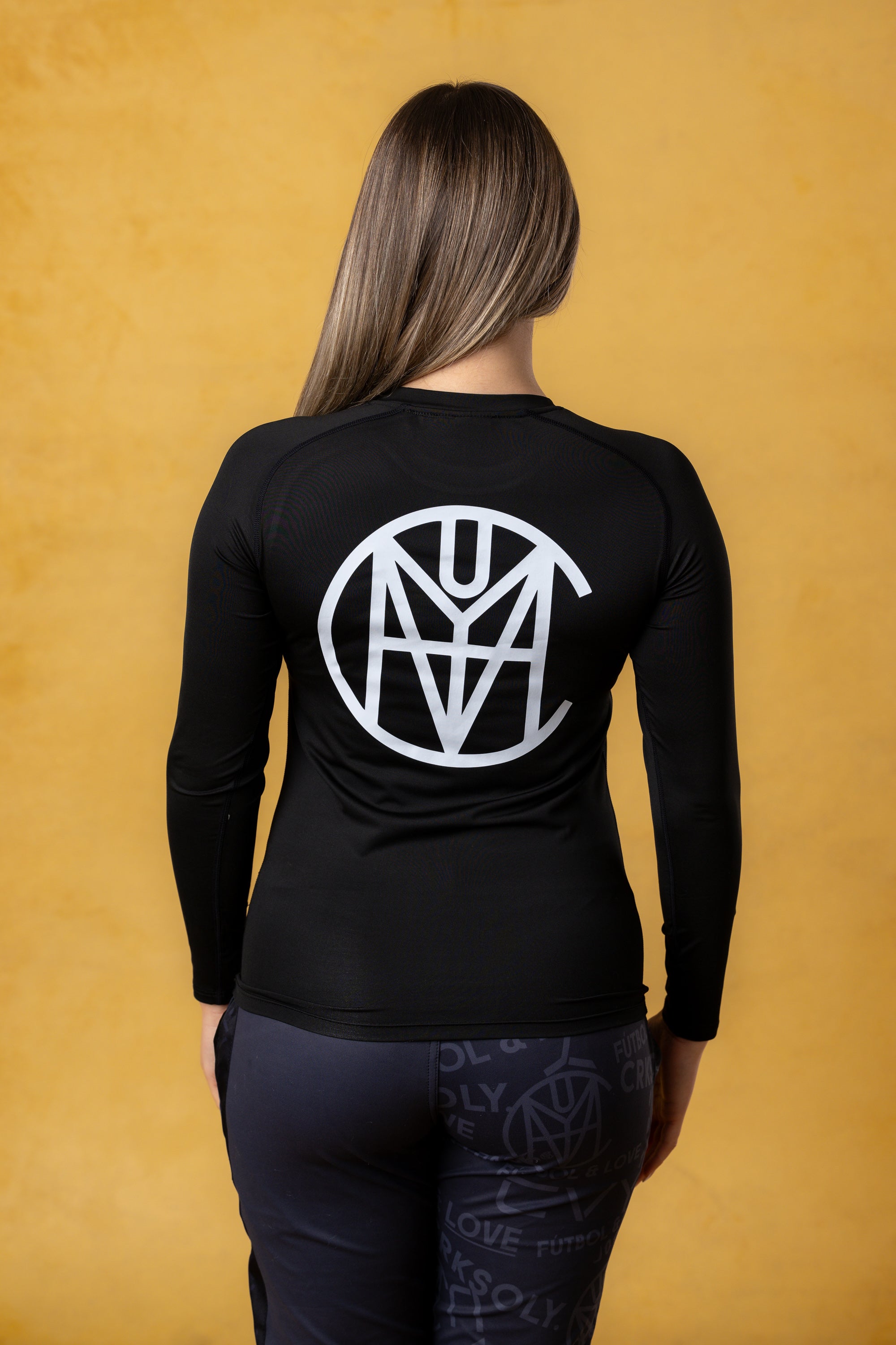 CRKSOLY. Camiseta de compresión blanca para mujer