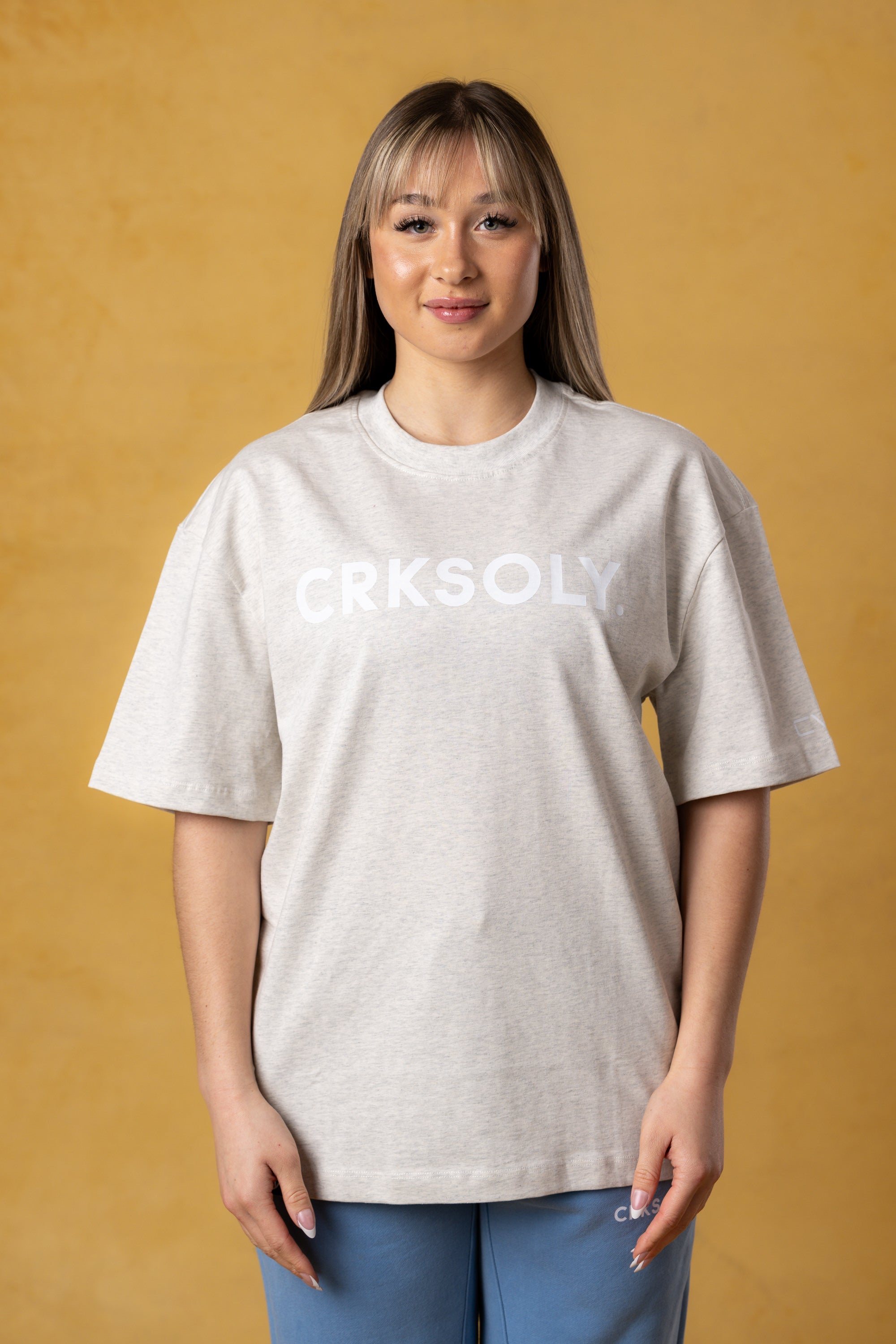 CRKSOLY. Women Oat Gray Oversize Tee