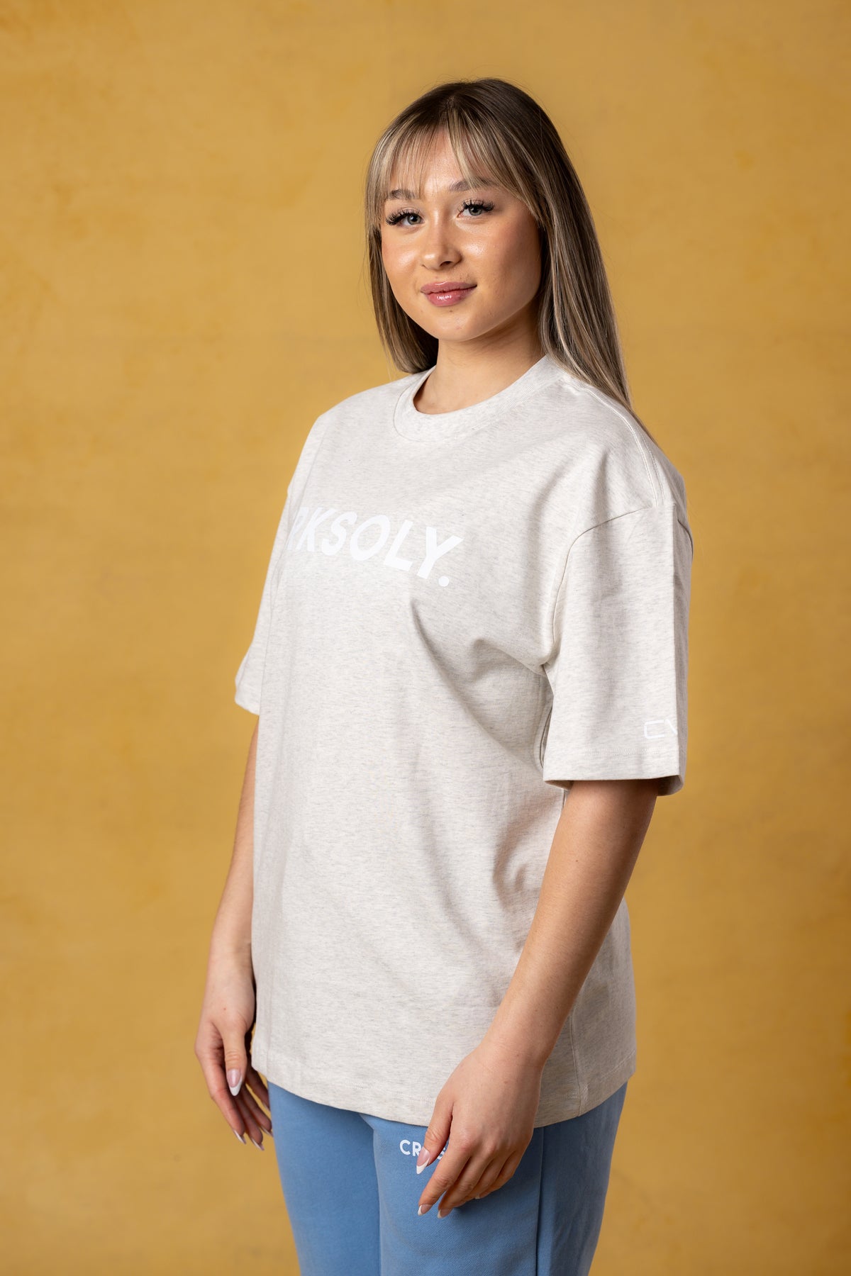 CRKSOLY. Women Oat Gray Oversize Tee, product photo 3