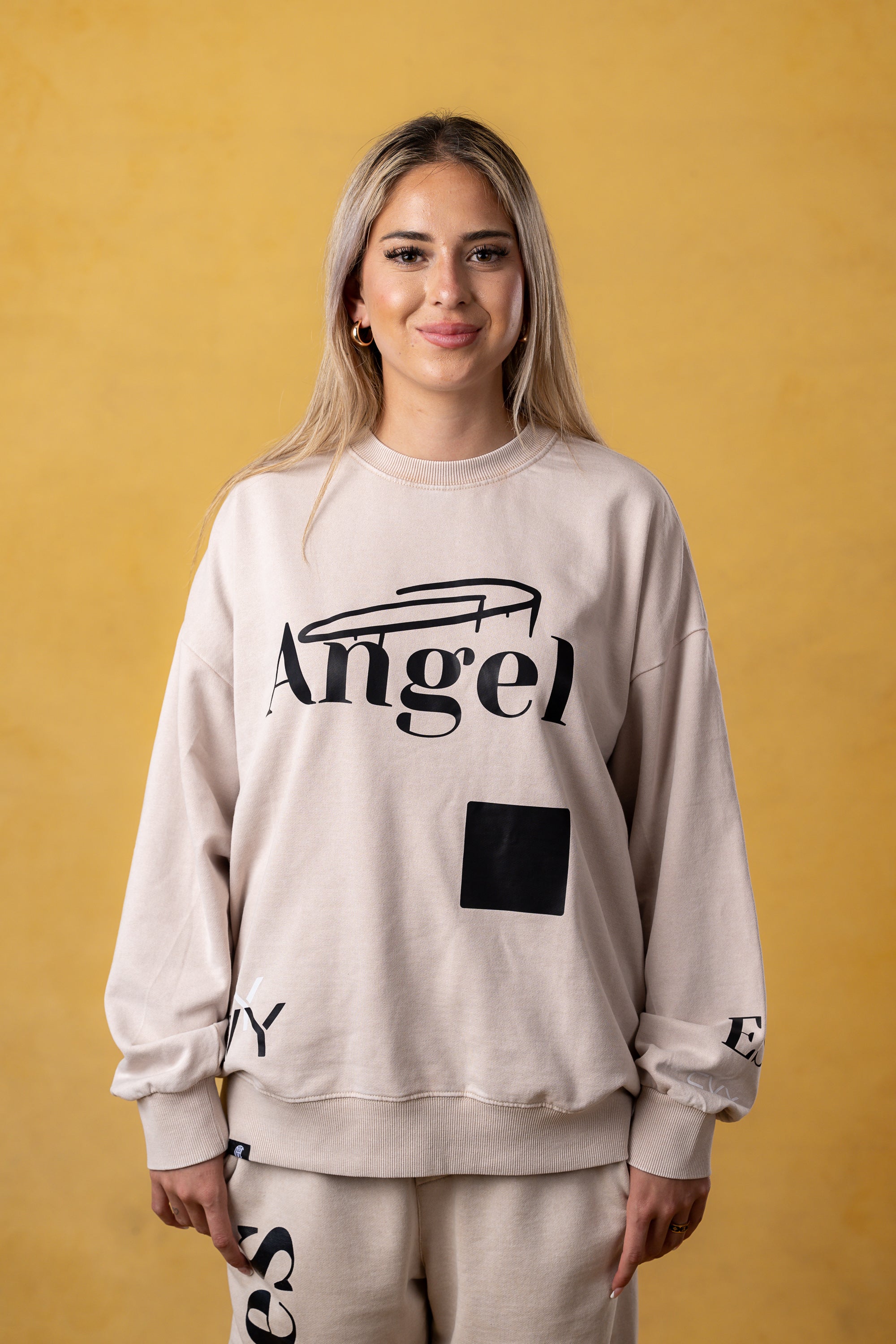 CRKSOLY. Sudadera con capucha