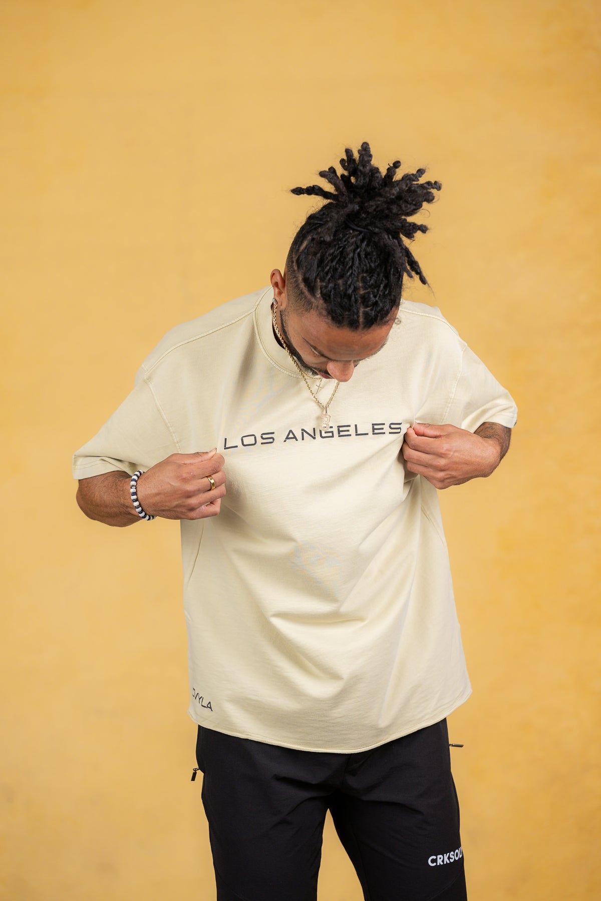 CVYLA Men Gray Apricot Tee, product photo 1