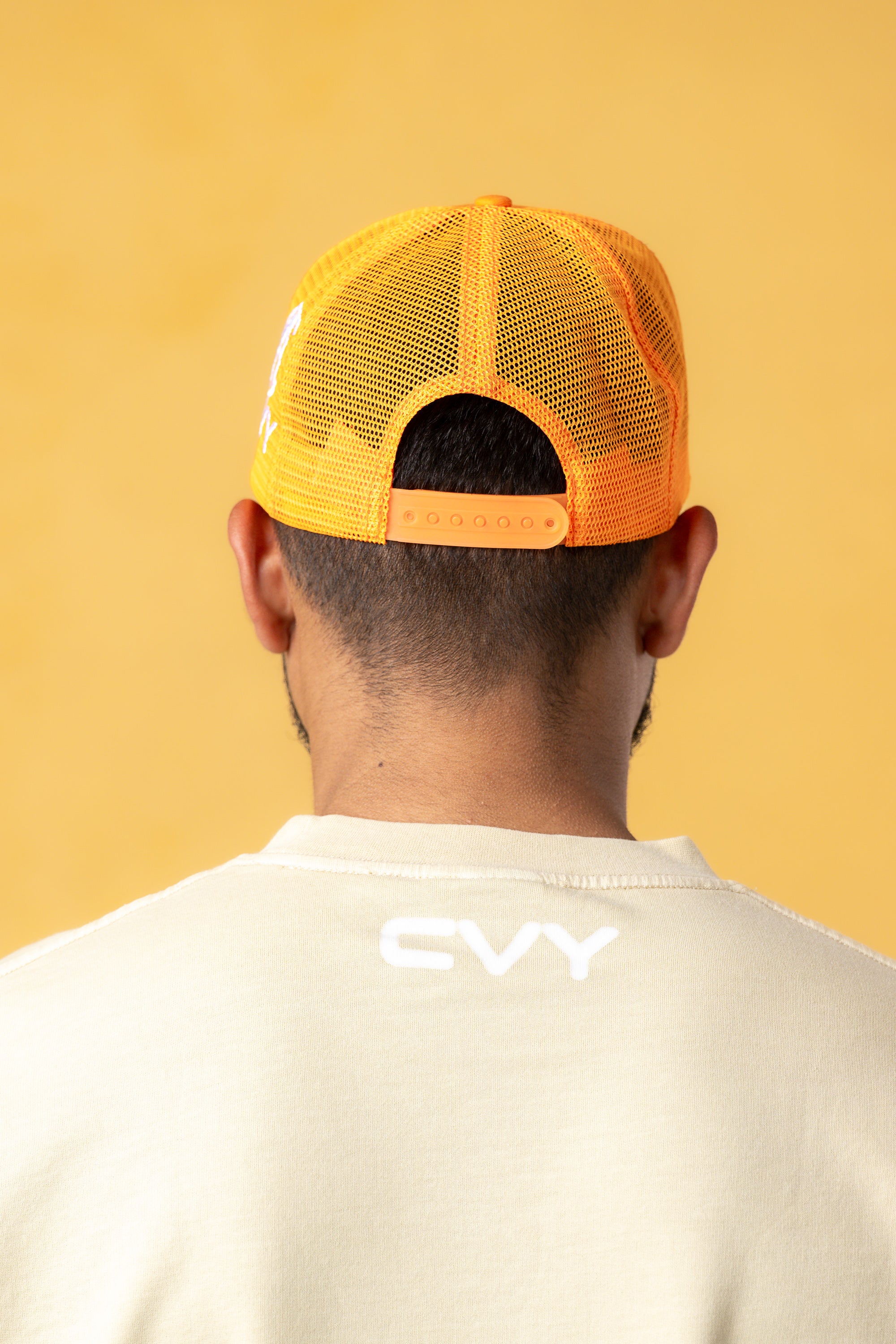 CRKSOLY. Gorra naranja con visera borrosa