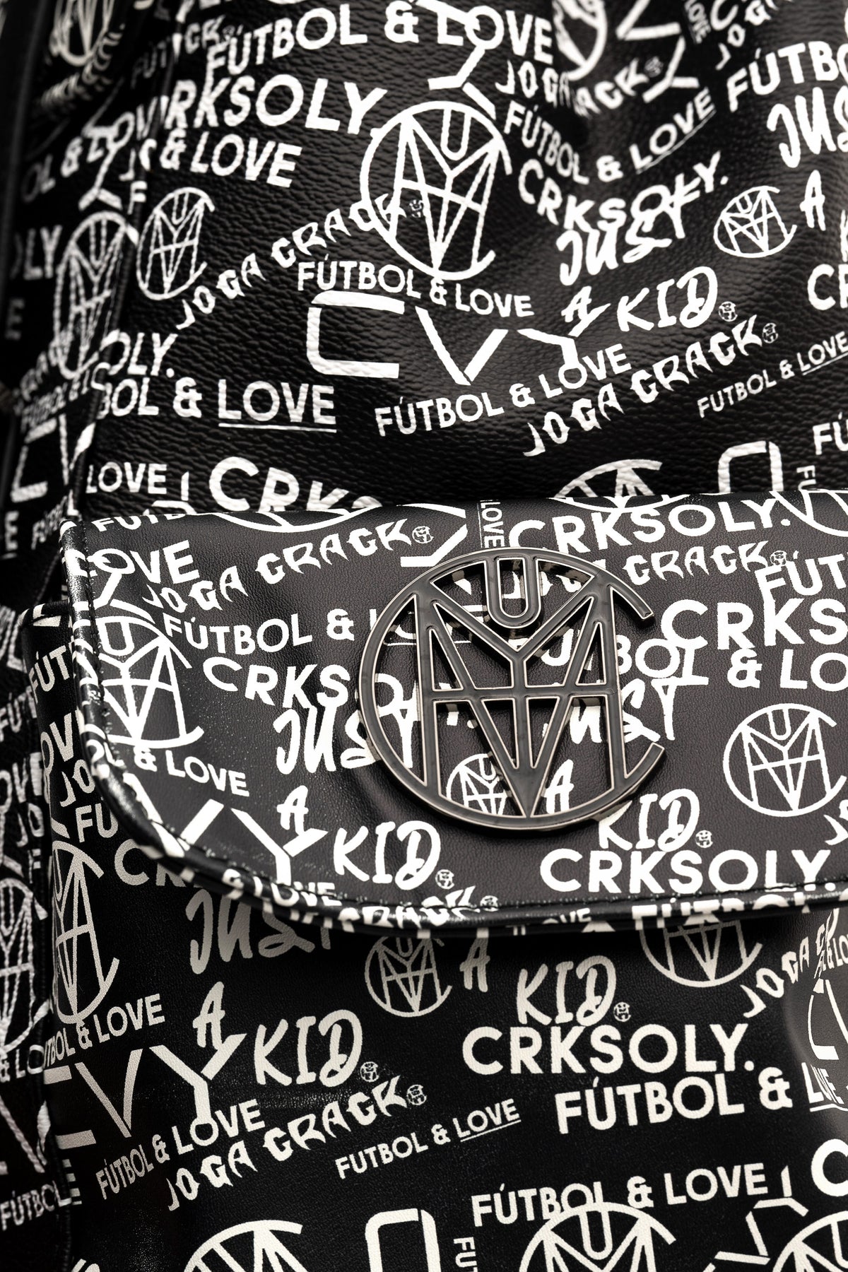 CVYLA Leather Travel Backpack, product photo 7