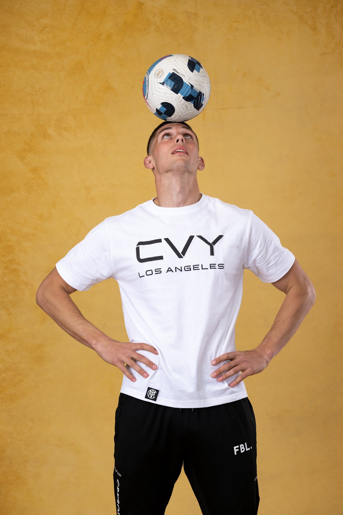 CVYLA Men White T Shirt, product photo 3