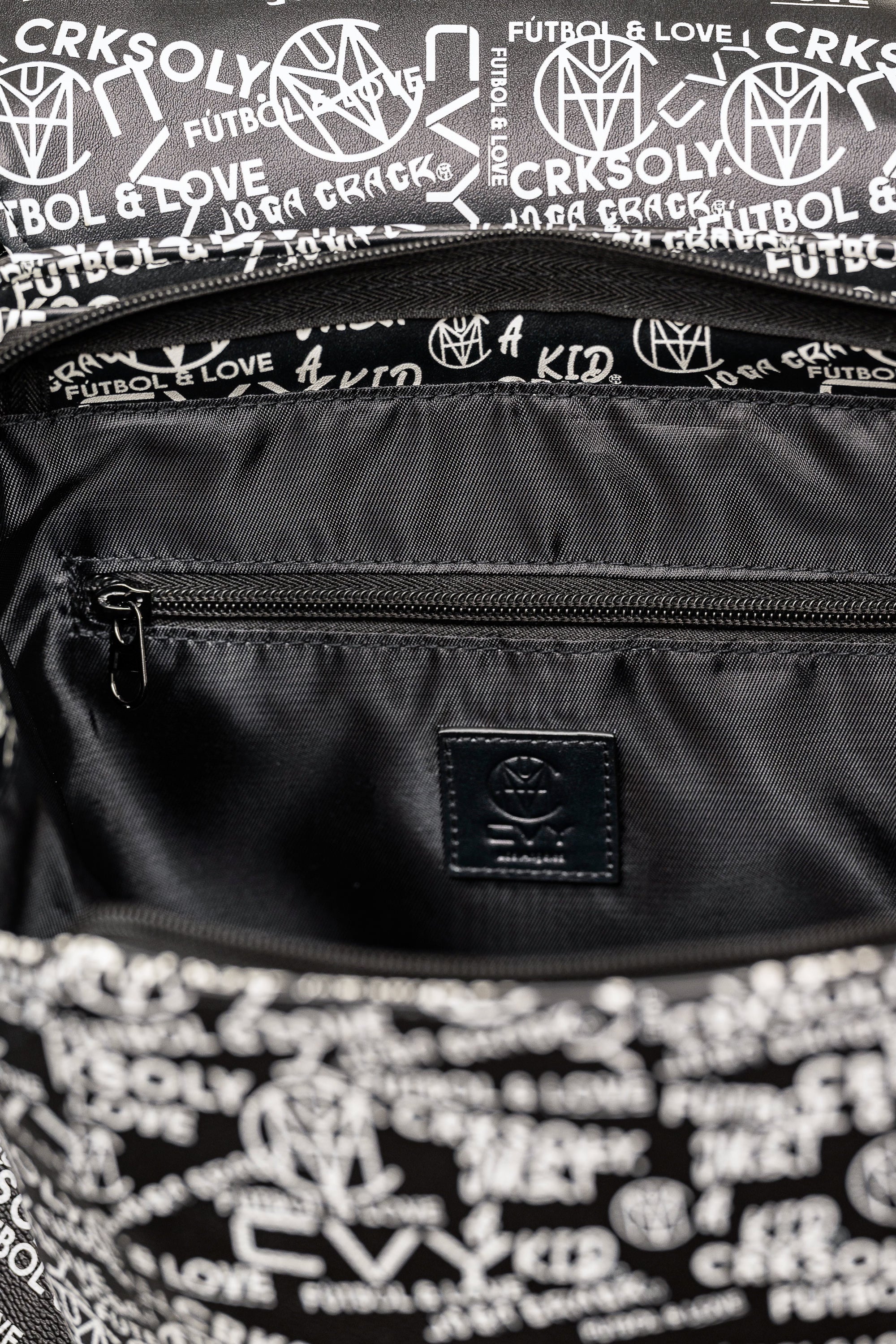 CVYLA Leather Travel Backpack, product photo 11